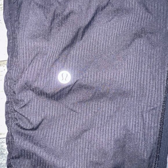 Lululemon Women's Dance Studio Mid-Rise Crop 25" Black Size 10 - Picture 8 of 9